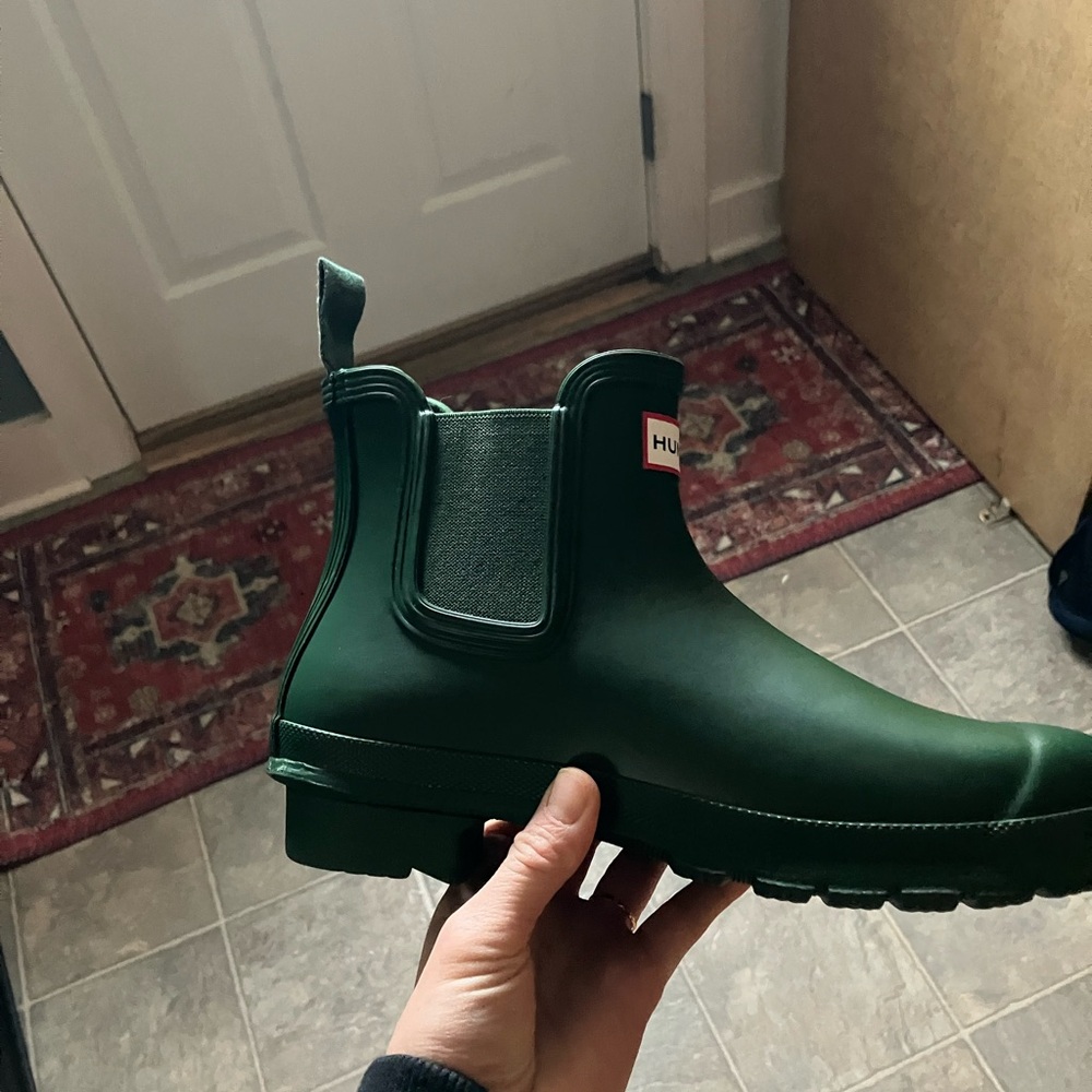 Hunter Matte Forest Green Chelsea Rain Boot